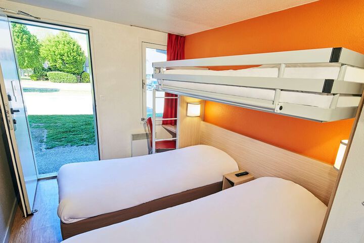 Room 5 of 39