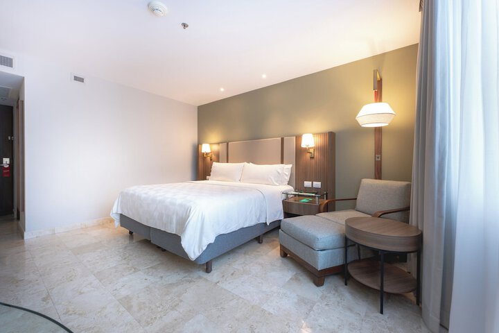 Room 16 of 89