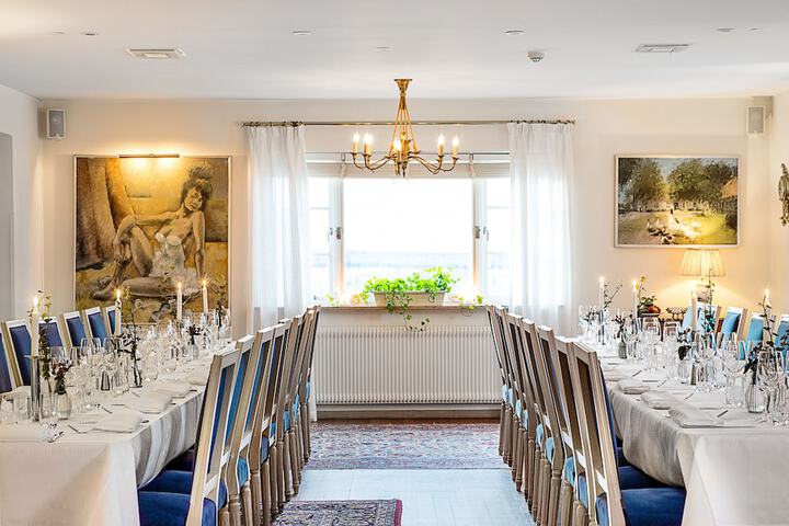 Dining 52 of 73