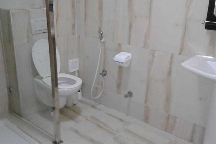 Room 15 of 21