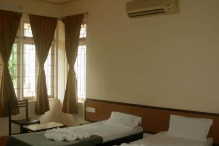 Room 15 of 41