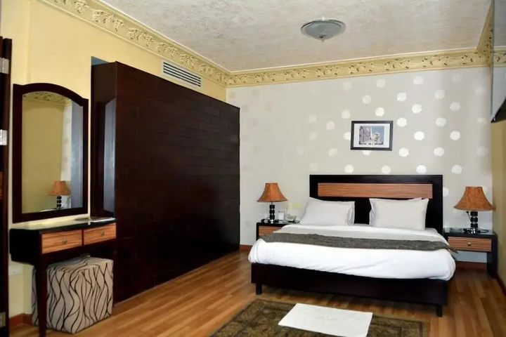 Room 7 of 21