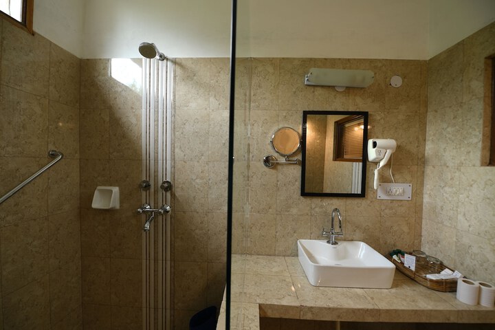 Room 18 of 36