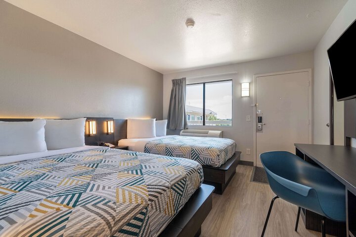 Double Room Disability Accessible (1 of 16)