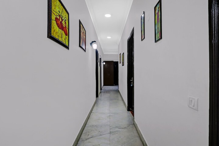 Hotel Interior 3 of 27