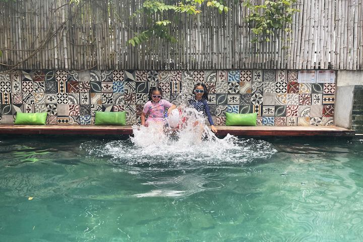 Pool 60 of 83