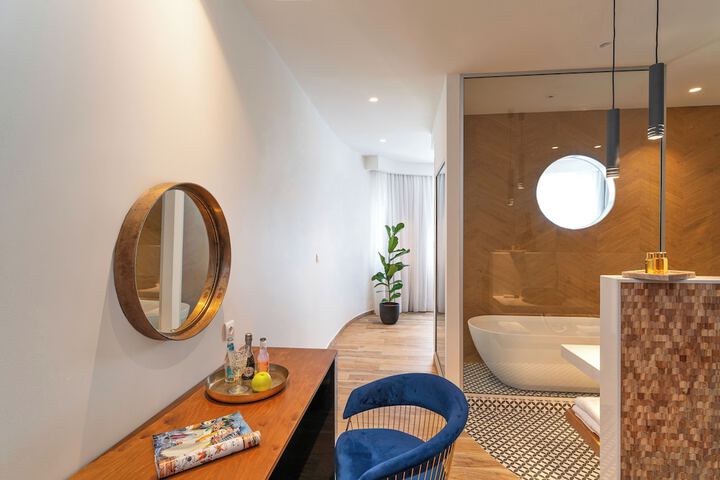 Room 10 of 54