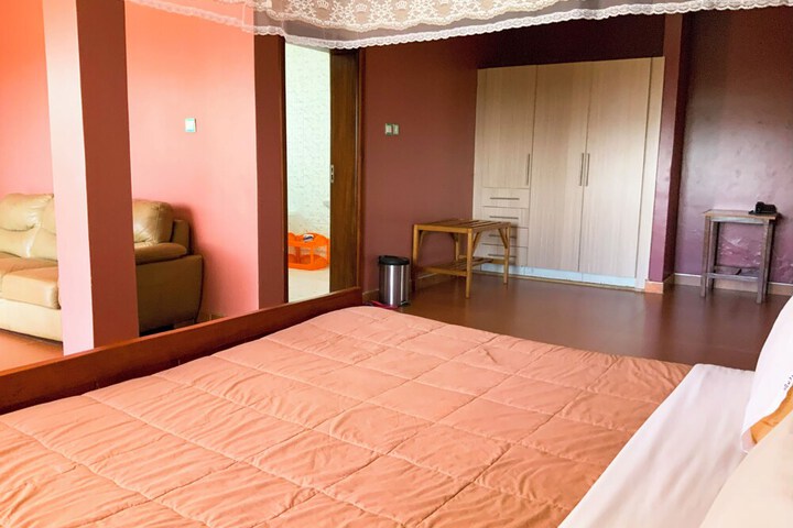Room 34 of 226