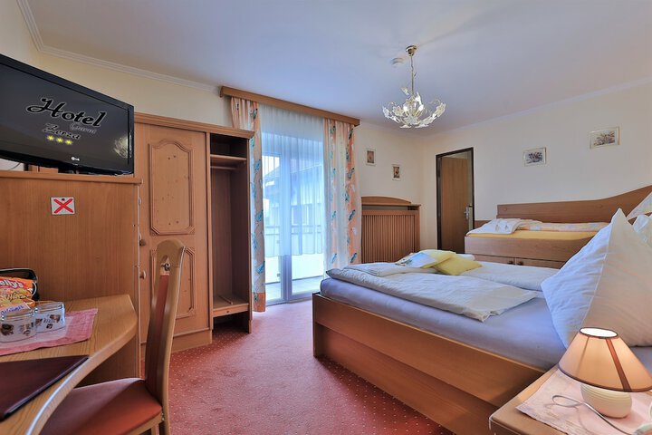 Room 7 of 87