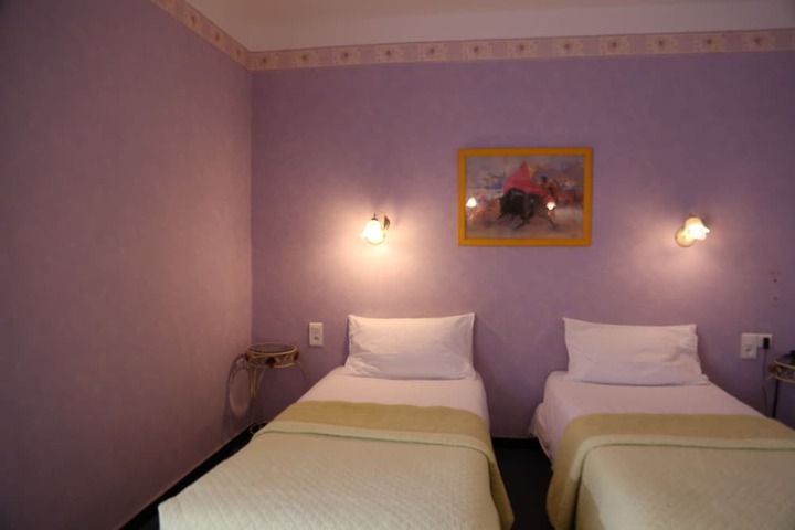 Room 43 of 70