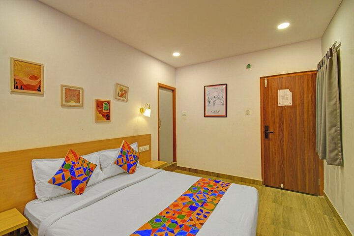Room 17 of 27