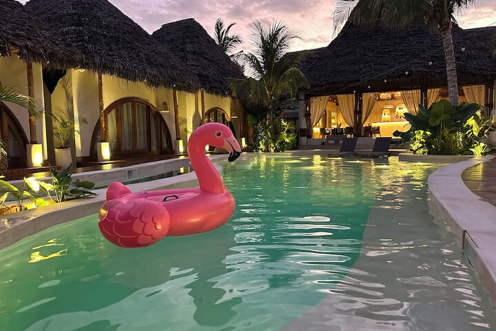 Pool 43 of 70