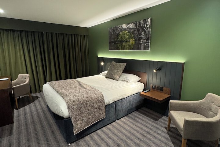Room 12 of 44