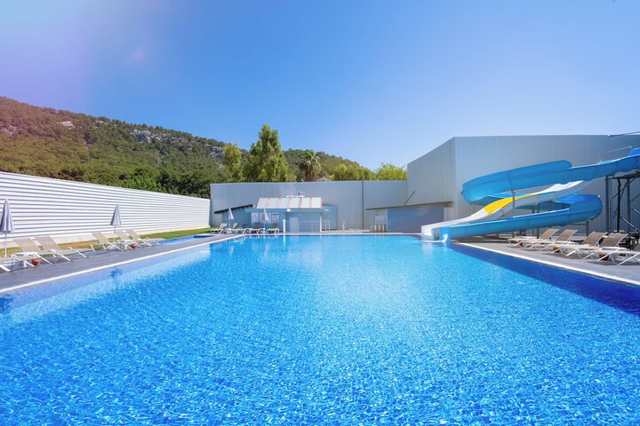 Pool 16 of 48