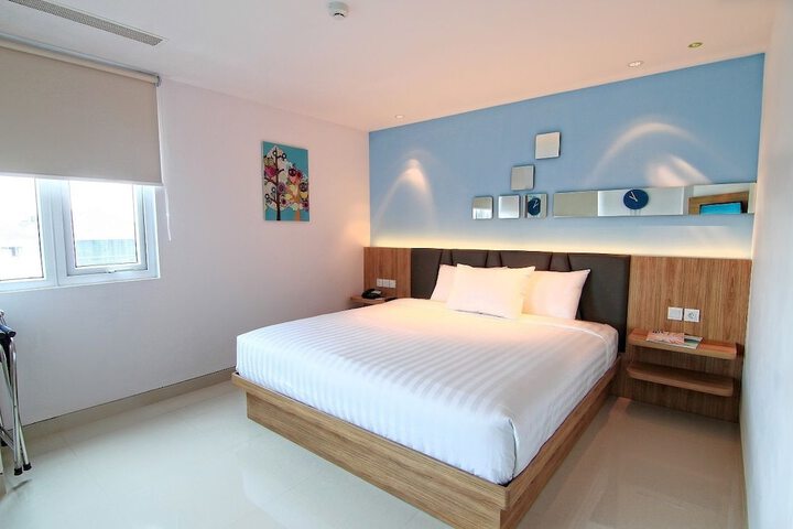 Room 10 of 53