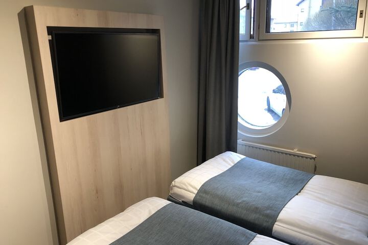 Room 5 of 64