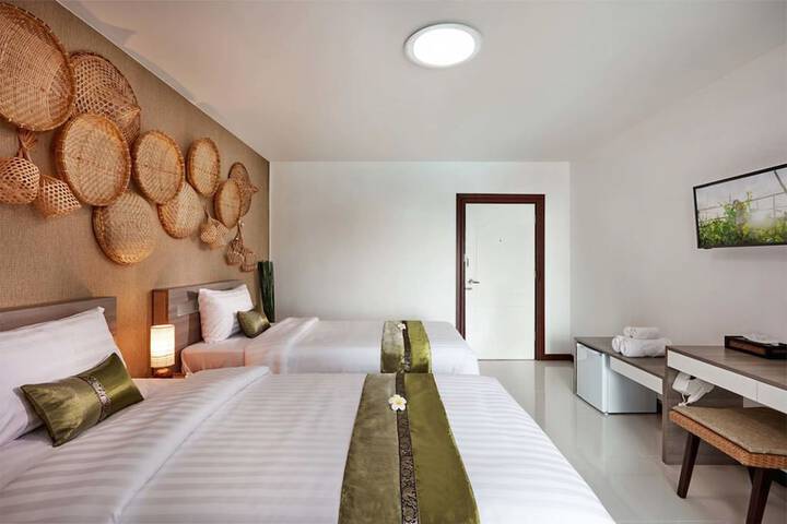 Room 8 of 51