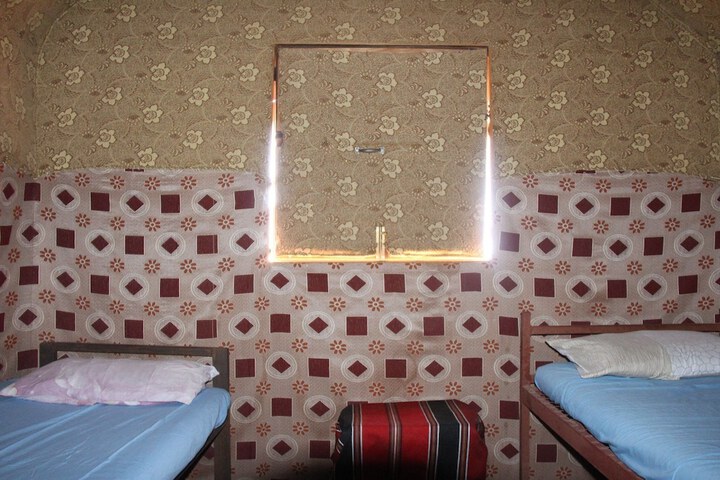 Room 2 of 11