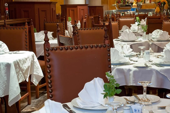 Dining 13 of 13