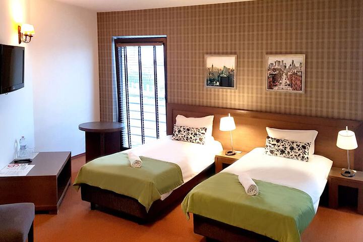 Room 20 of 47