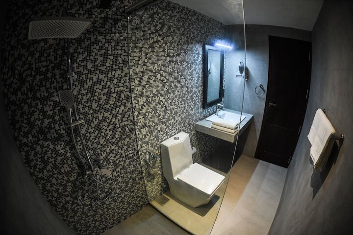 Room 138 of 171