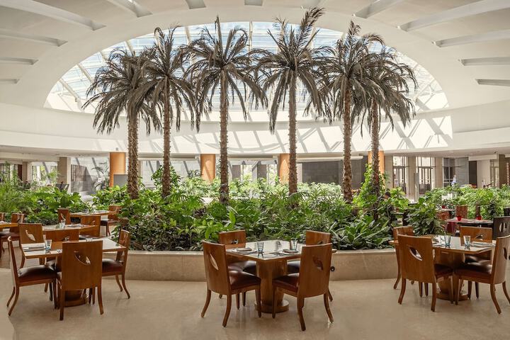Dining 102 of 131