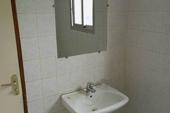 Room 42 of 55