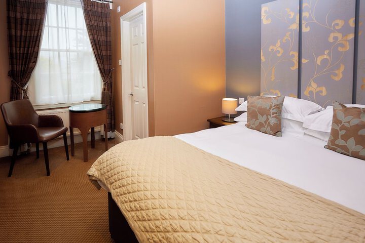 Room 17 of 39
