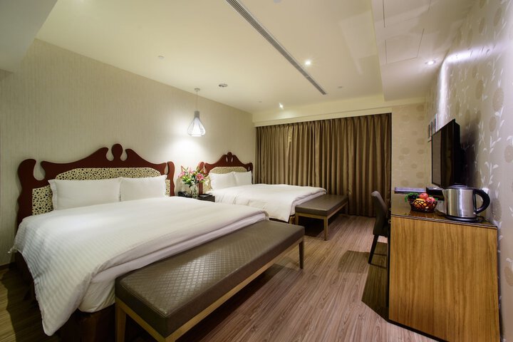 Room 7 of 43