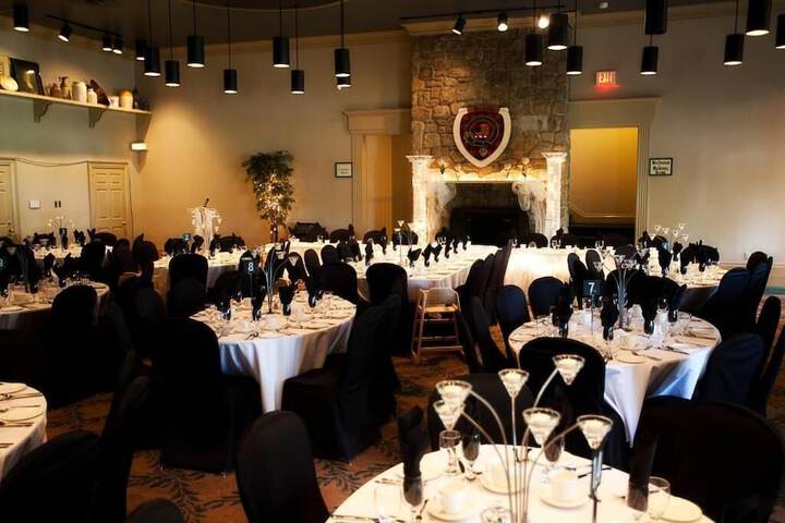 Ballroom/Hall 33 of 51