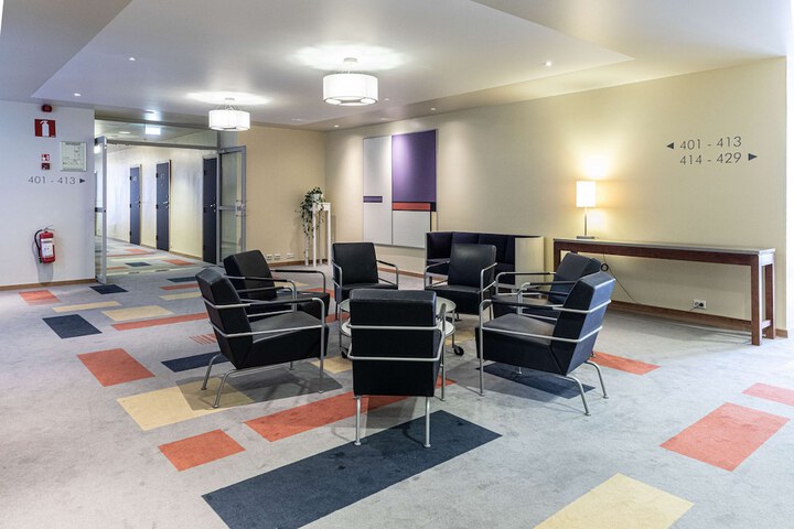 Entrance & Lobby