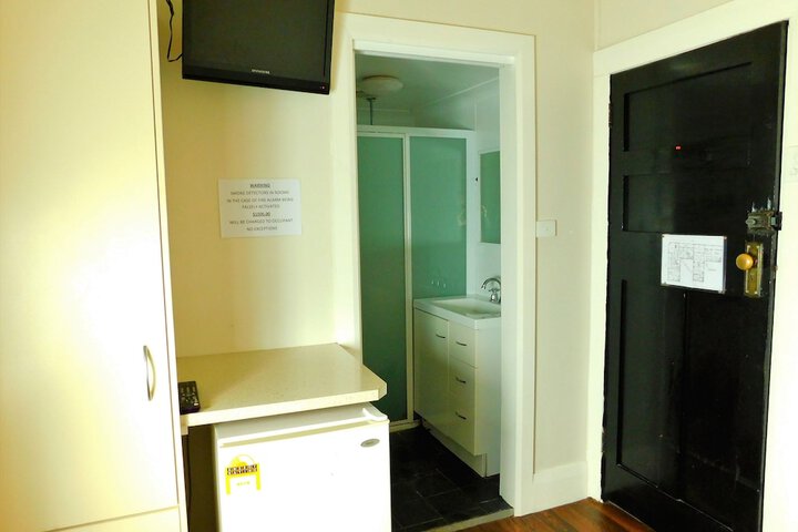 Room 30 of 51