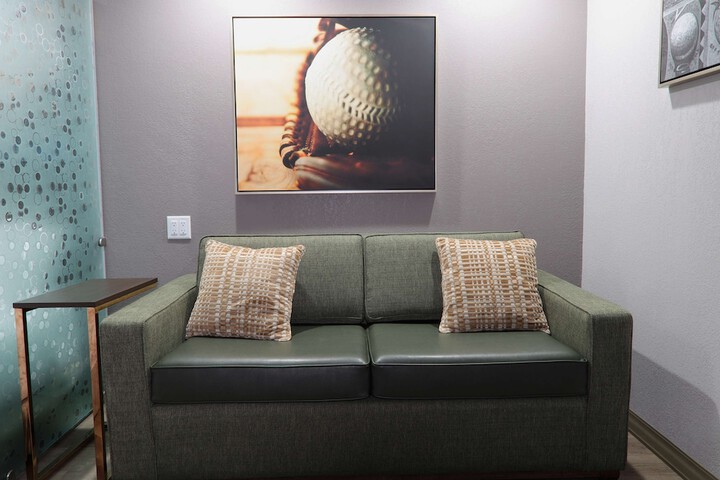 Room 36 of 60