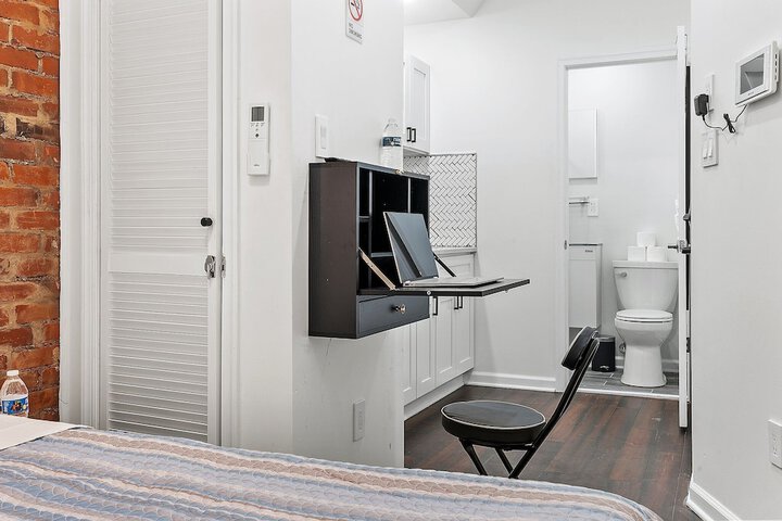 Room 20 of 58