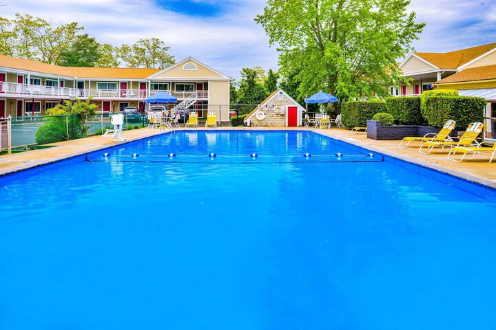 Pool 79 of 101