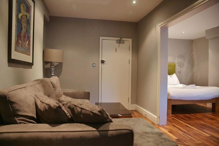 Room 16 of 58