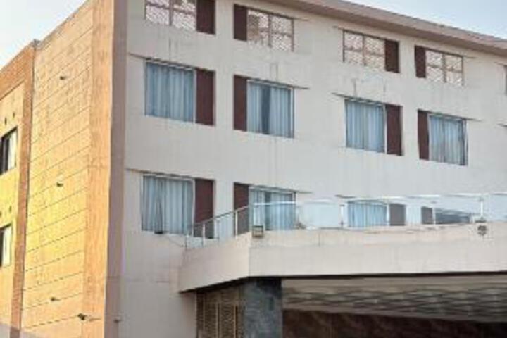 Hotel 12 of 21