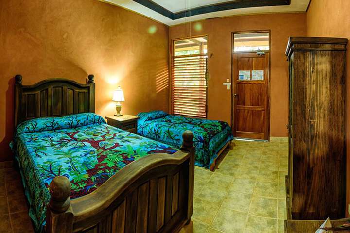 Room 8 of 43