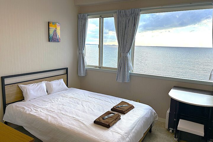 Room 21 of 82