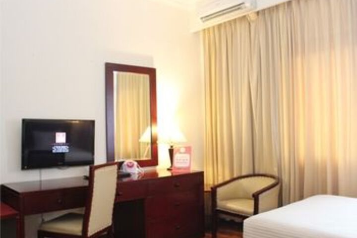 Room 29 of 39