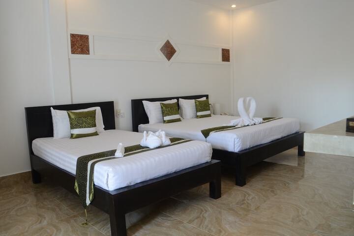 Room 3 of 35