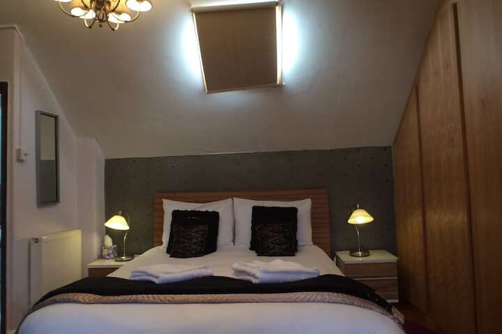 Room 14 of 37