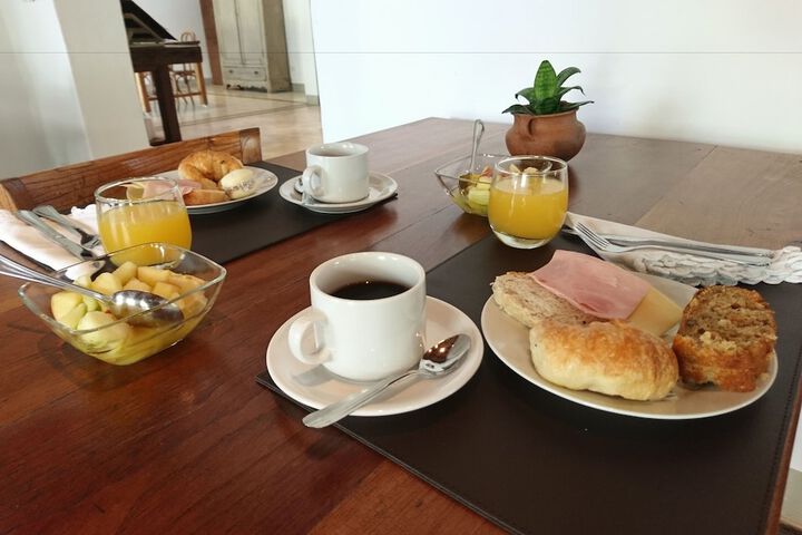 Breakfast/Coffee Service 67 of 98