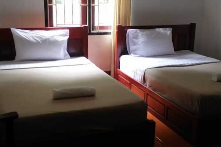Room 4 of 44