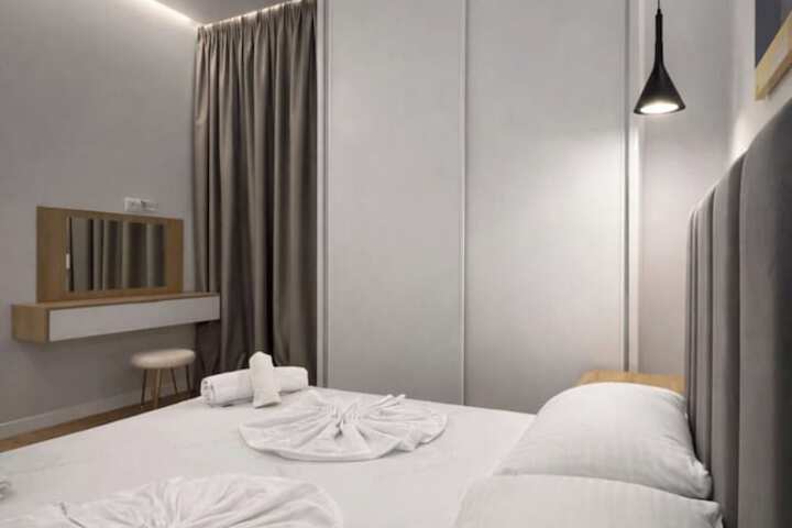 Room 11 of 73