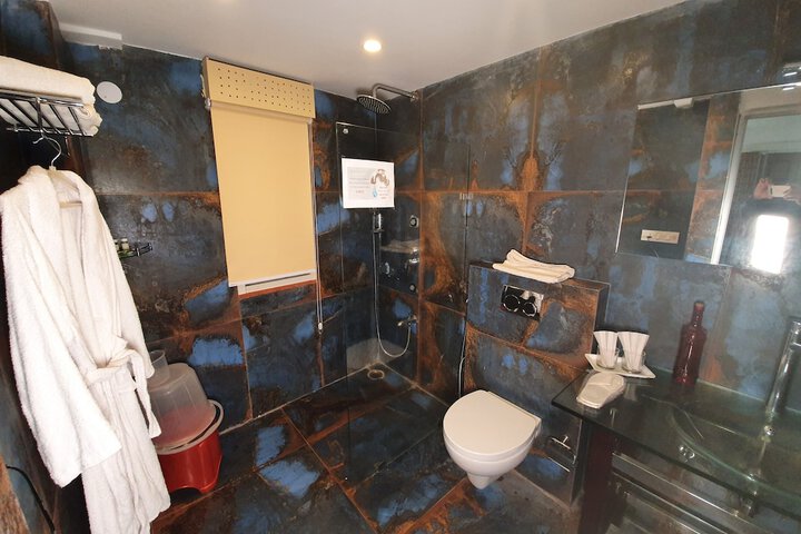 Room 20 of 61