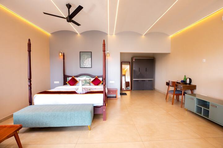 Room 12 of 51