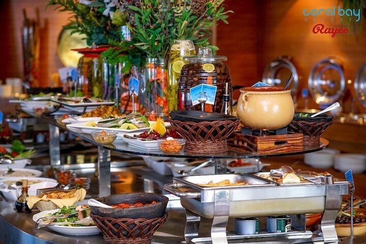 Dining 57 of 72