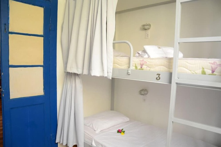 Room 25 of 135
