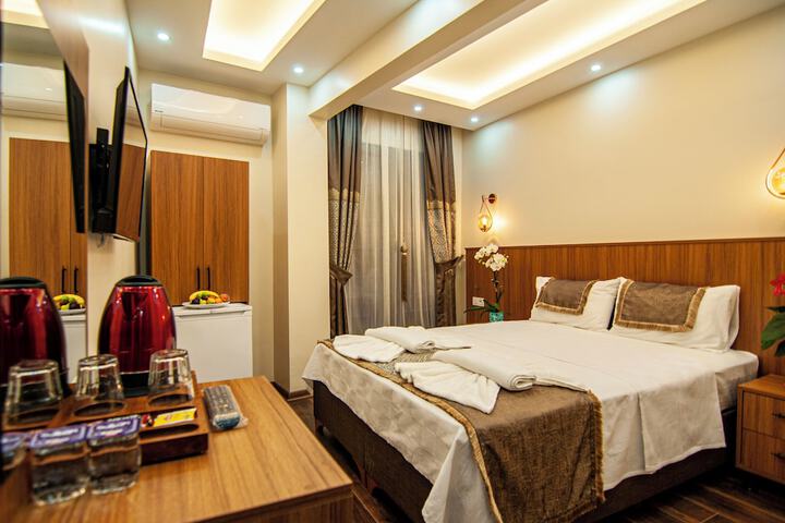 Room 15 of 62